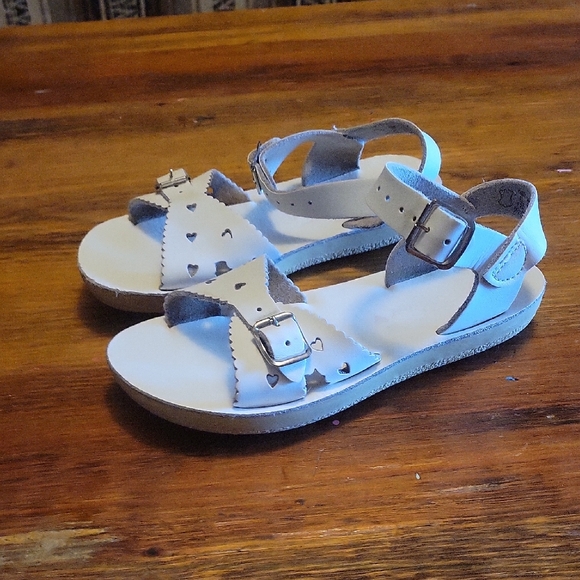 SunSan Sweetheart White Kids Sandals Size 11 - Picture 1 of 13